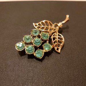 Vintage Brooch, Gold Tone with Aquamarine color Glass Gems, Grape Bunch
